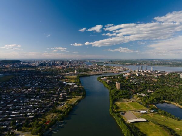 aerial-landscape-view-saint-lawrence-river-city-montreal-canada-1024×768